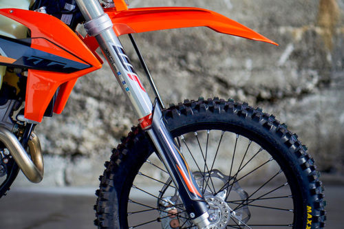 WP Xplor Pro 7448 Air Fork First Look: High-End Off-Road Suspension