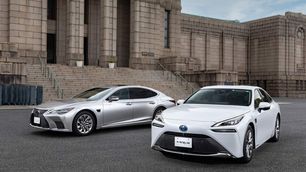 Toyota introduces Advanced Drive autonomous driving assist in 2021 Lexus LS and Mirai FCEV
