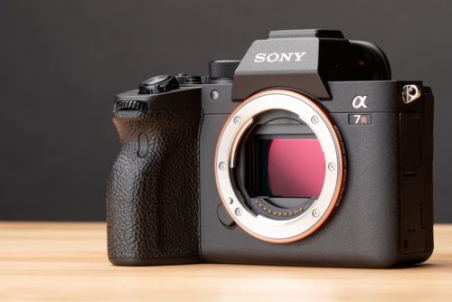 Sony quietly updates the a7R III, a7R IV with improved LCD panels