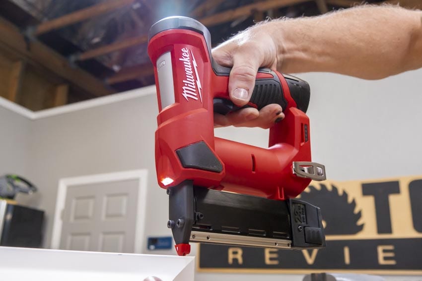 Milwaukee M12 23-Gauge Pin Nailer 2540 Review
