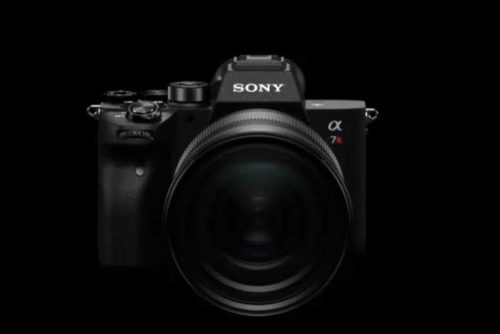 Sony explains its strange new Sony A7R IV and A7R III mirrorless cameras