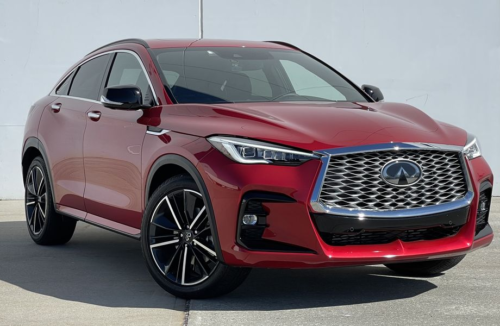 The Infiniti QX55 Is Stylish Above All, and Sometimes That’s All You Need