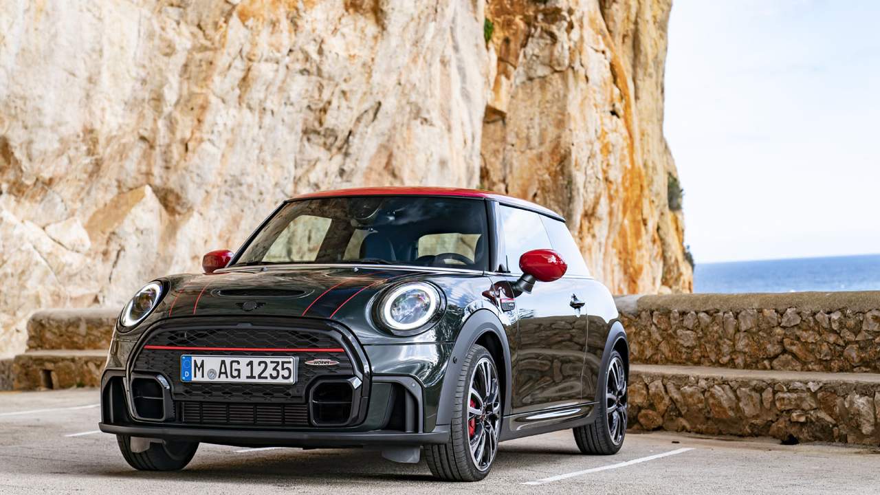 Mini John Cooper Works convertible and coupe pack style and performance