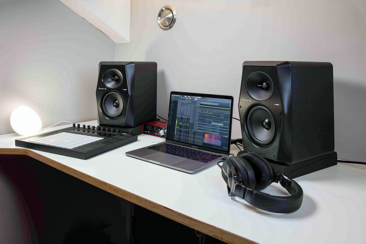 Pioneer DJ VM-70 powered speaker review: This versatile speaker delivers accurate sound at a reasonable price