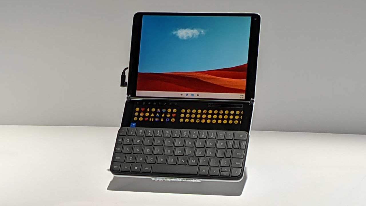 Surface Neo hands-on video shows a prototype without screens