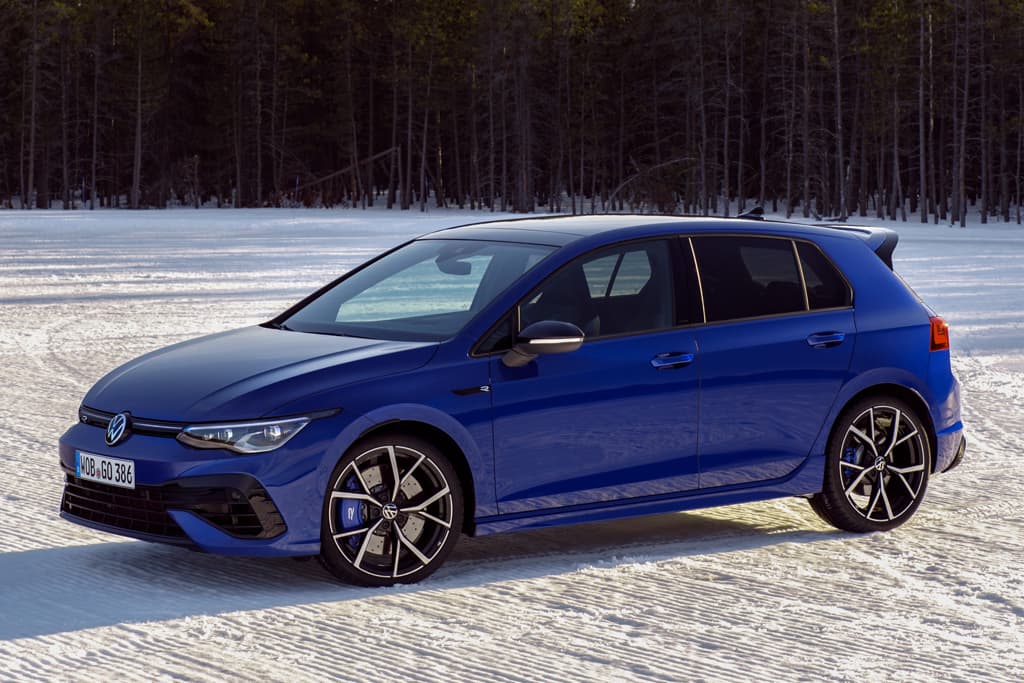 New Volkswagen Golf R to kick off R-car onslaught - GearOpen.com