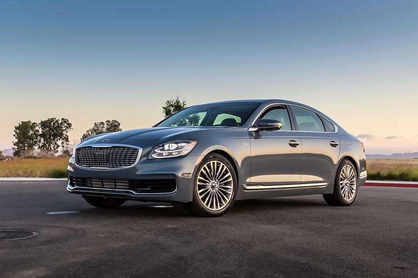 Kia's Flagship K9 Luxury Sedan Gets a Stylish Update