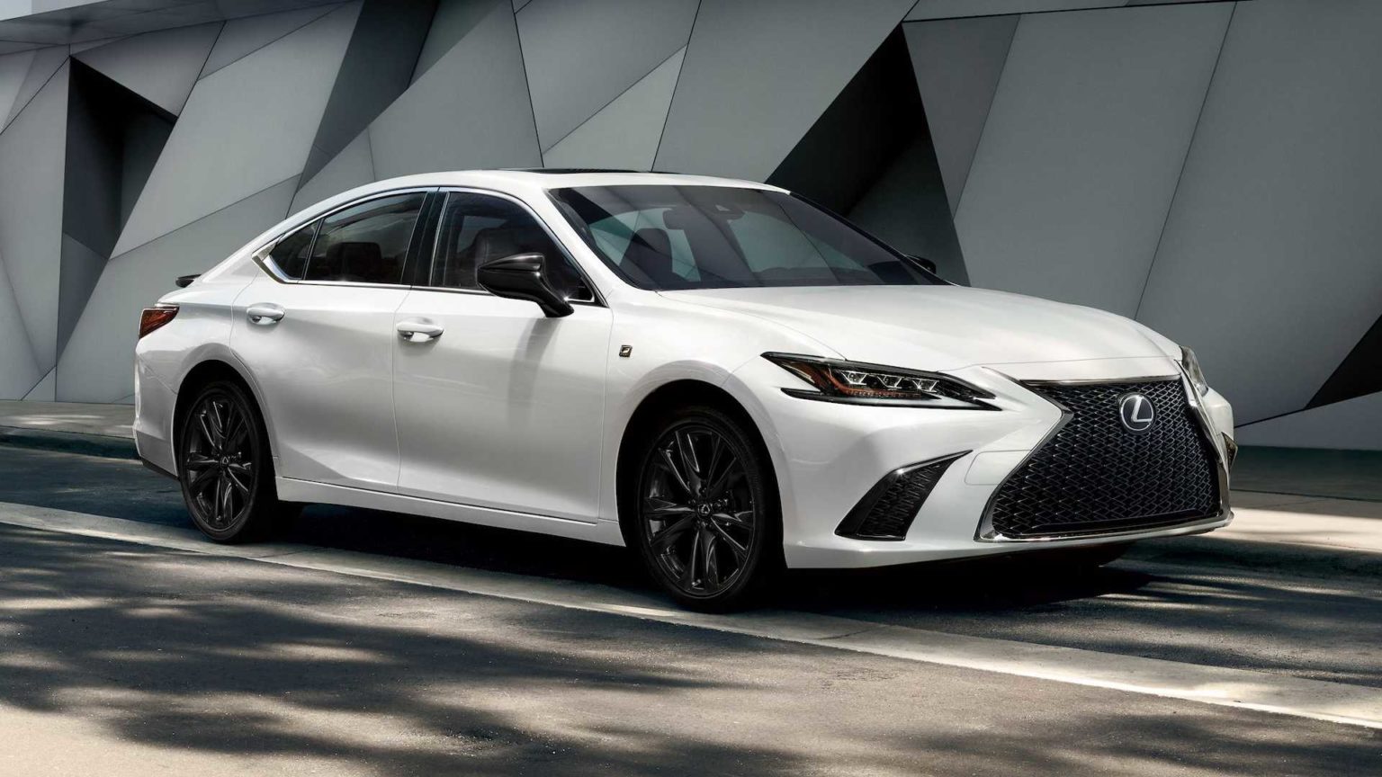 Lexus es 300h 2021