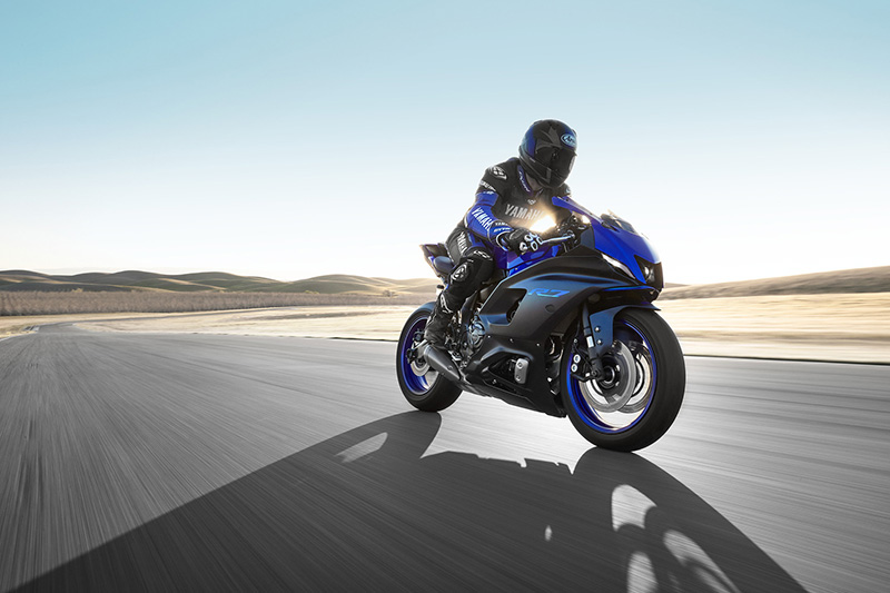 The 2022 Yamaha YZF-R7 Is Team Blue's New Supersport Track Weapon