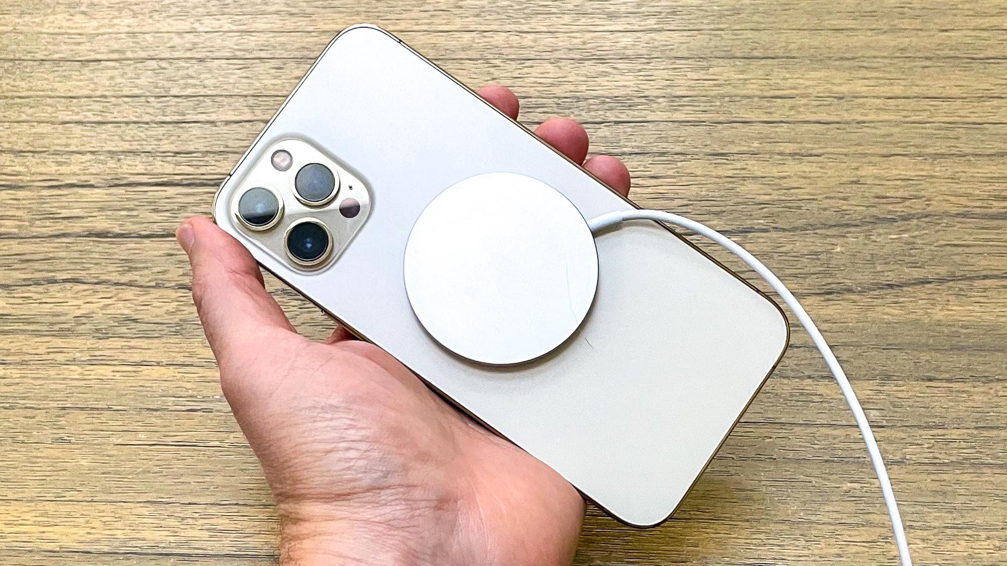 iPhone 13 — 5 big upgrades it needs to beat Samsung Galaxy S21