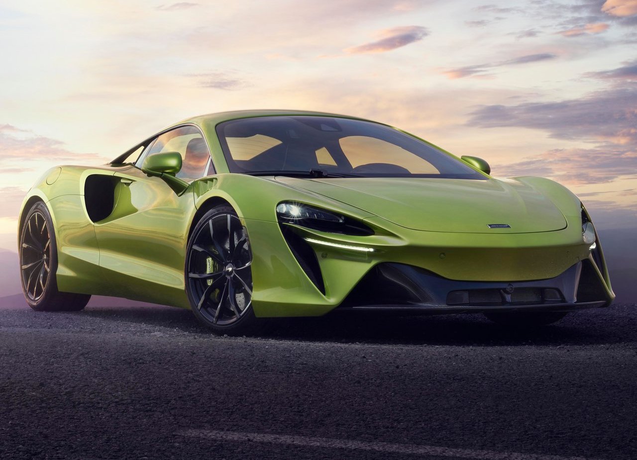 McLaren Artura: What's Hiding Under The Skin