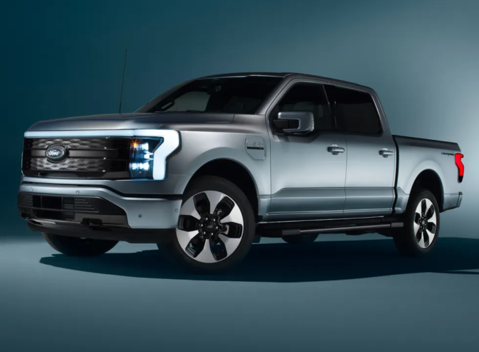 563-HP 2022 Ford F-150 Lightning Turns America’s Top Seller Electric
