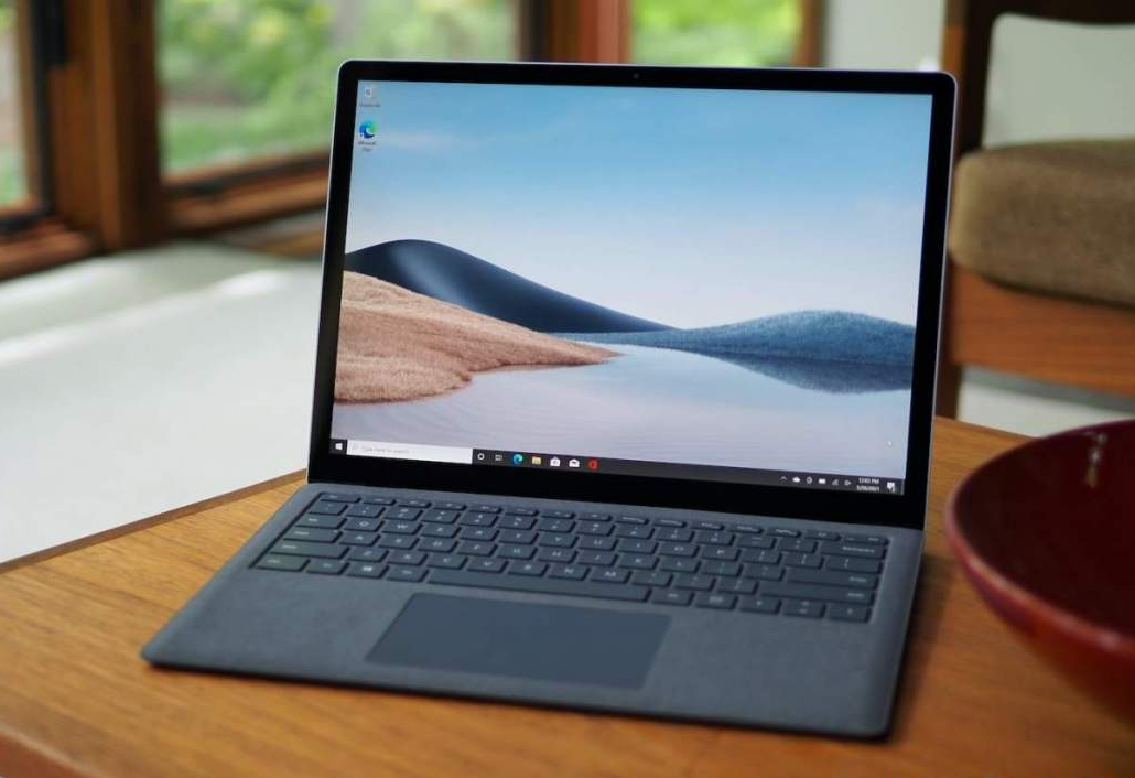 Microsoft Surface Laptop 4 (13-inch) Review