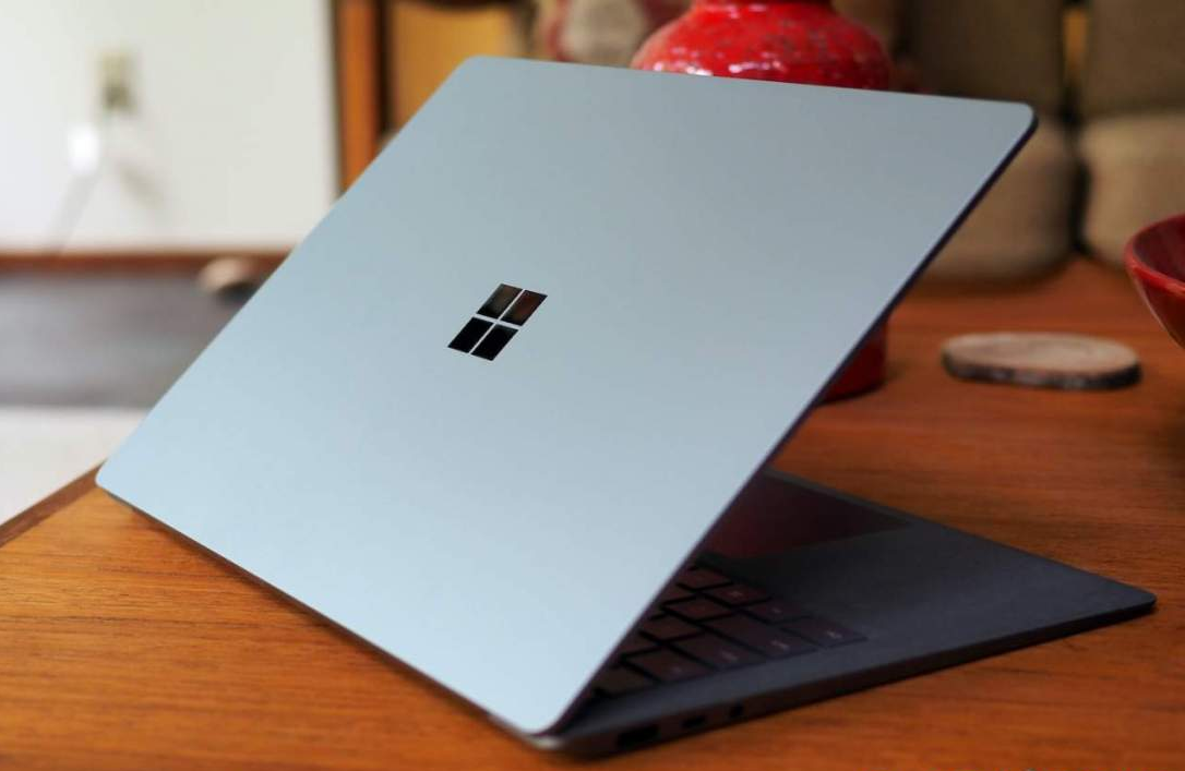 Microsoft’s next Surface Book could steal a popular Apple ‘Magic’ trick