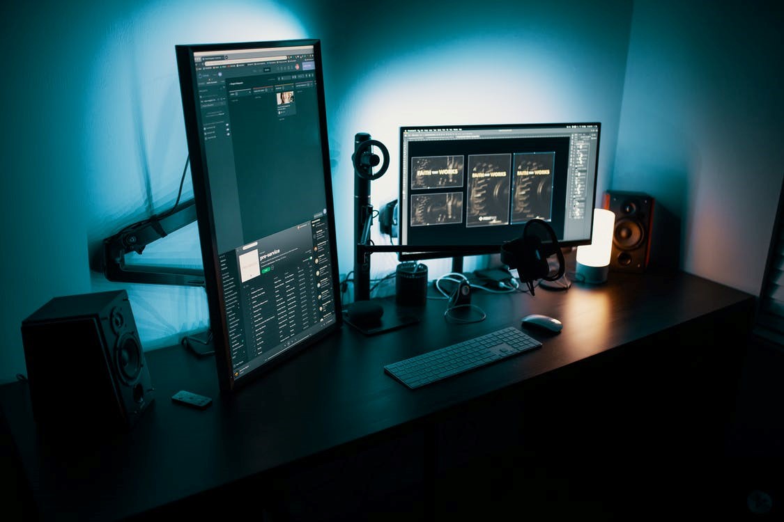 7 Smart Uses of Technology to Earn Some Extra Money