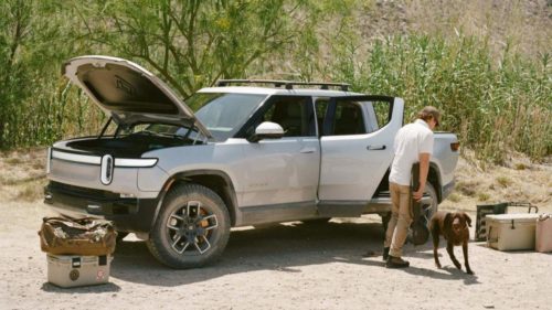 Rivian R1T by the numbers: EV pickup spills bed, towing & storage secrets