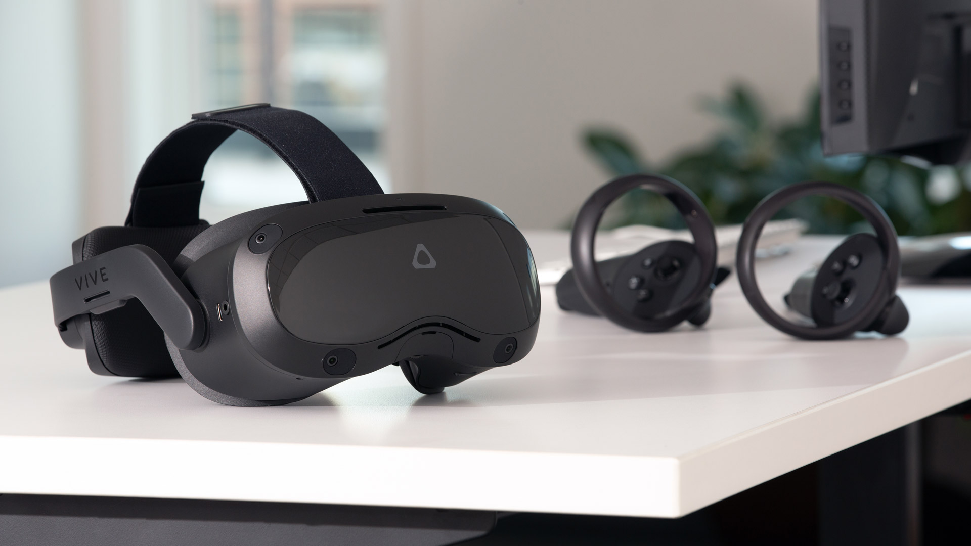 HTC Vive Focus 3 proves you can have your (VR) cake and eat it too