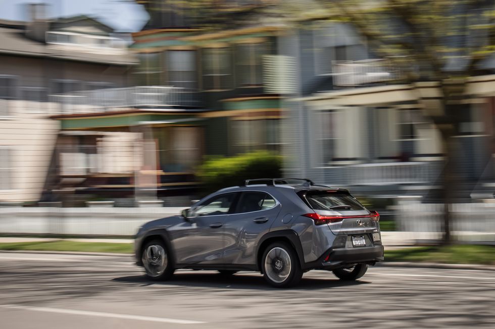 Lexus ux200 2021