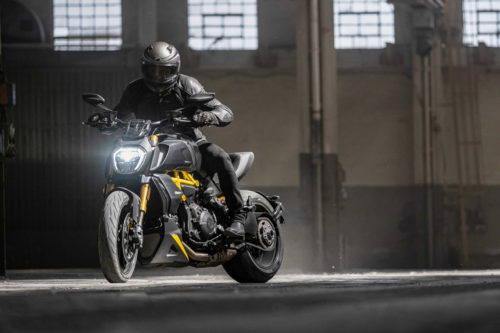 2022 Ducati Diavel 1260 S Black and Steel First Look