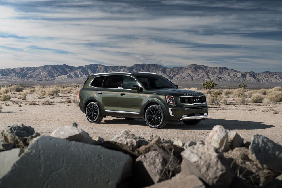 2022 Kia Telluride Debuts with New Logo, Fancier Technology