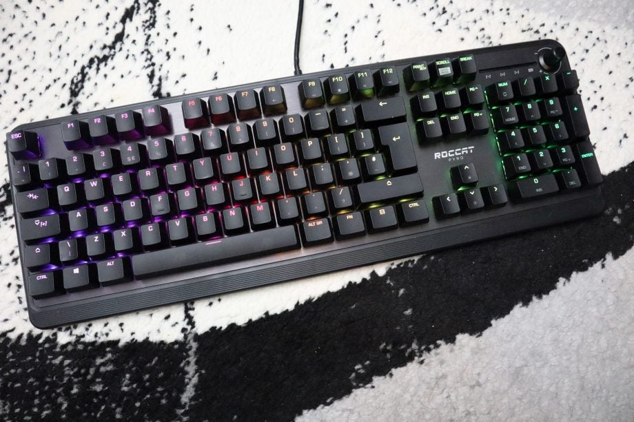 Roccat pyro review gearopen