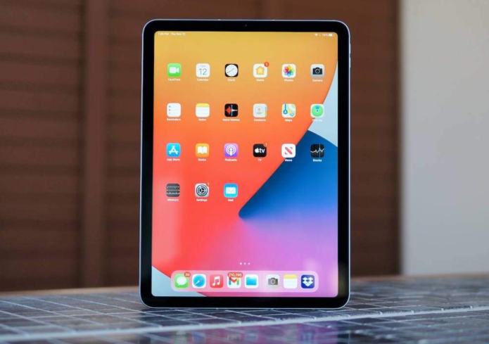 iPads with OLED screens rumored to be coming next year