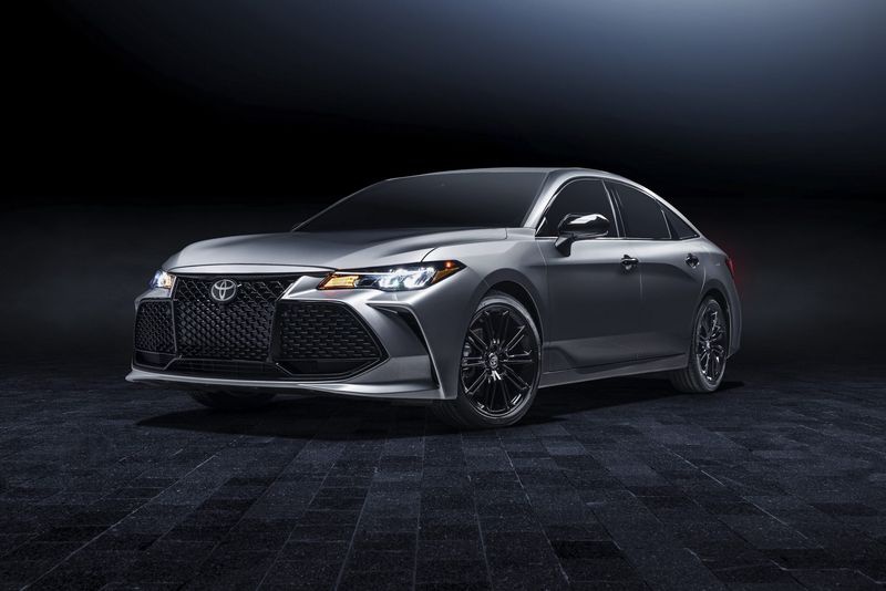 2021 Toyota Avalon TRD review - GearOpen.com