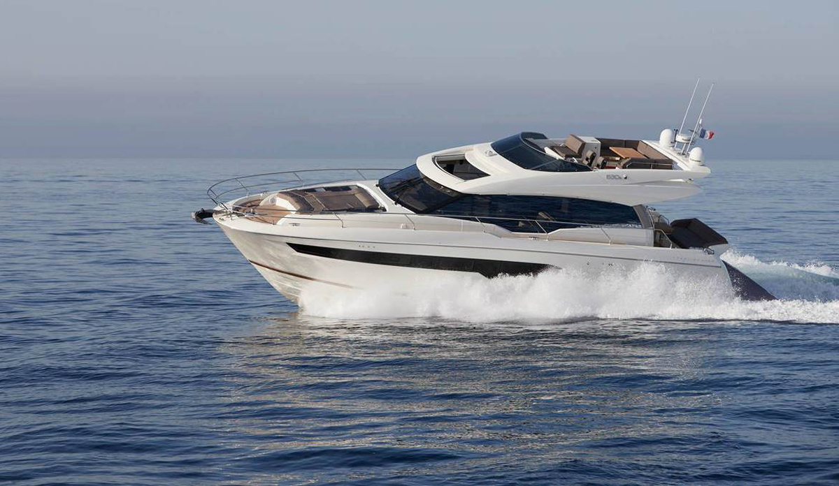 Prestige 630S: Watch the first ever Aquaholic yacht tour