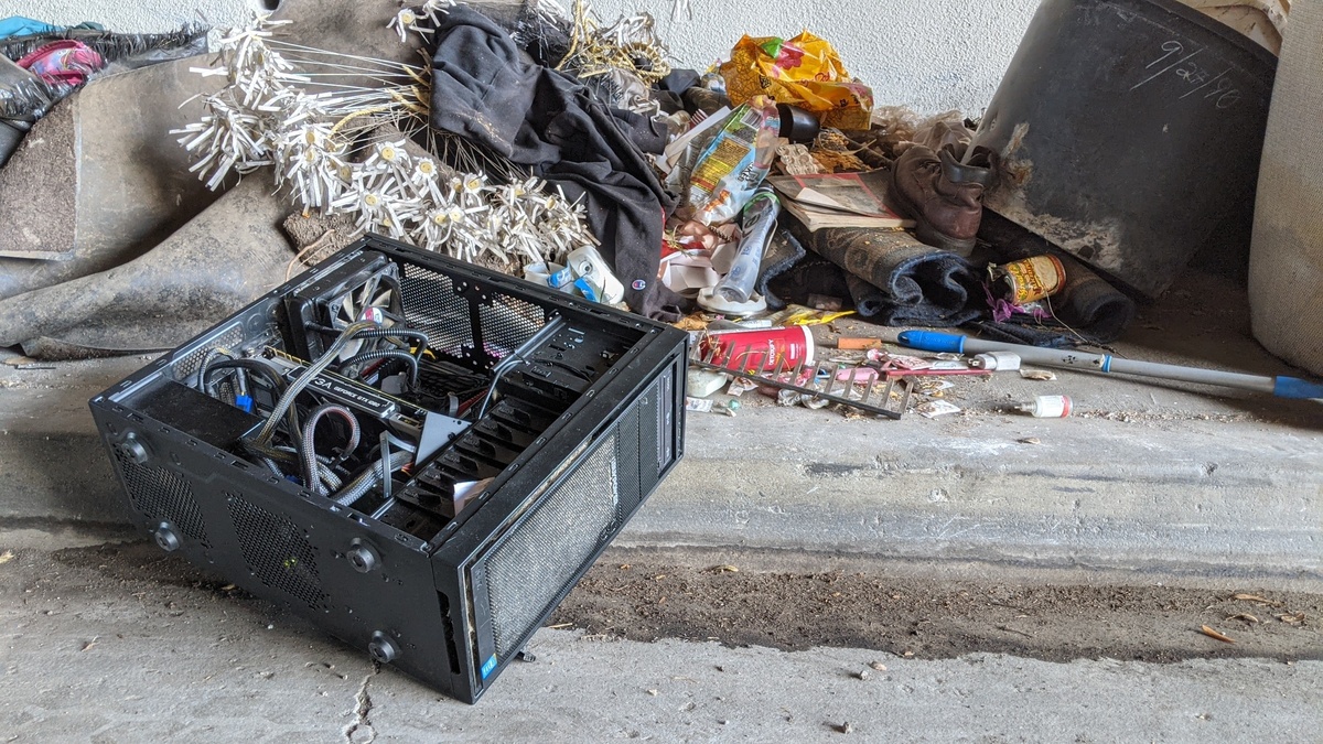 Someone left this gaming PC in the gutter and all it needed was some love