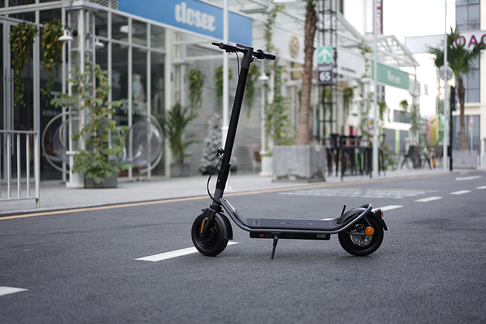 HIMO L2 Folding Electric Scooter Review: Comes With 350W Motor 10Ah ...