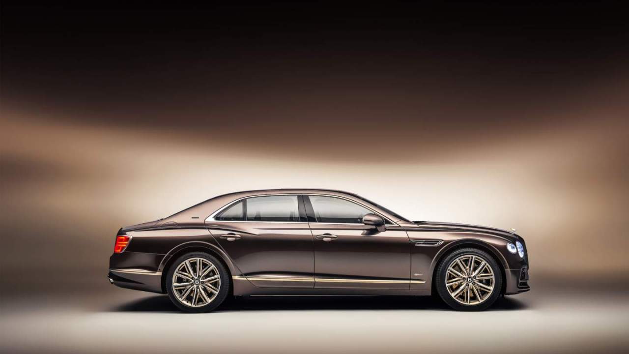 Bentley Flying Spur Hybrid Odyssean Edition