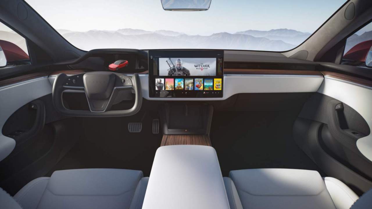 Hate the Telsa yoke? Tough: Elon Musk dashes hopes for regular option