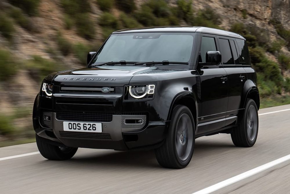 Land Rover Defender SVR linked to BMW V8 - GearOpen.com