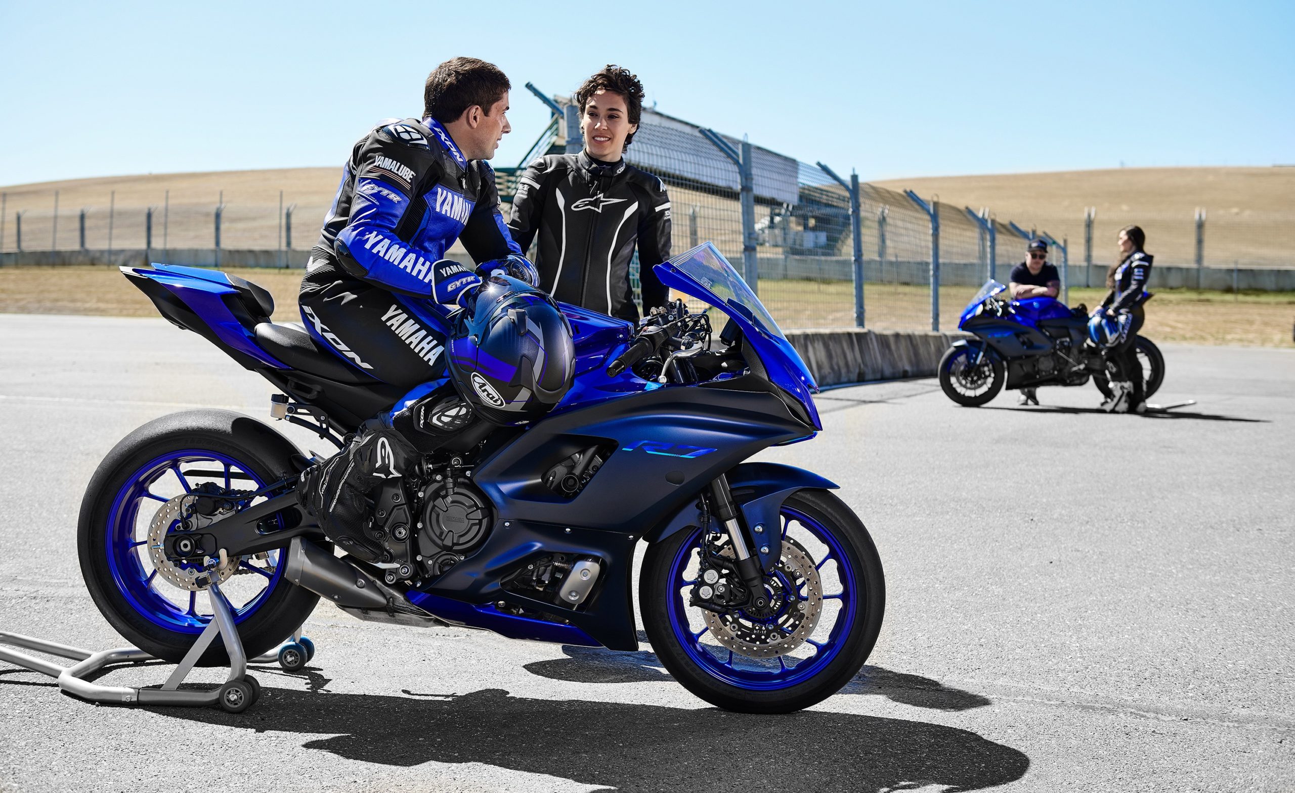 2022 yamaha yzf r7