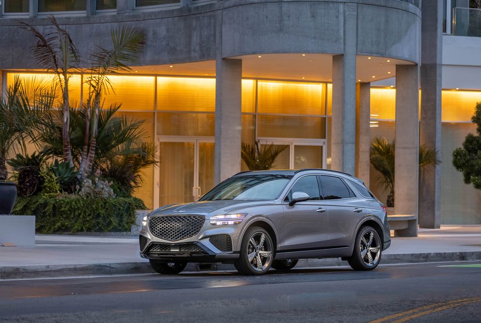 2022 Genesis GV70 Shows Up Fashionably Late