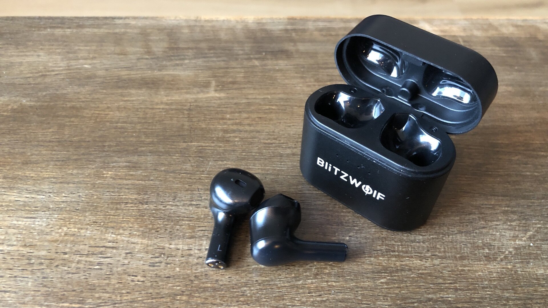 Blitzwolf BW-FYE9