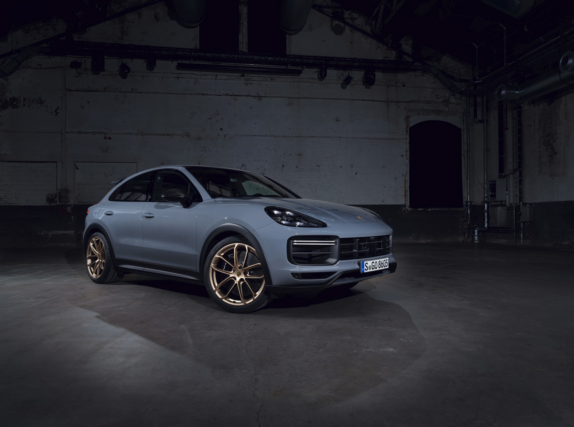 Porsche Panamera Turbo GT Spied Revealing Aggressive Front End