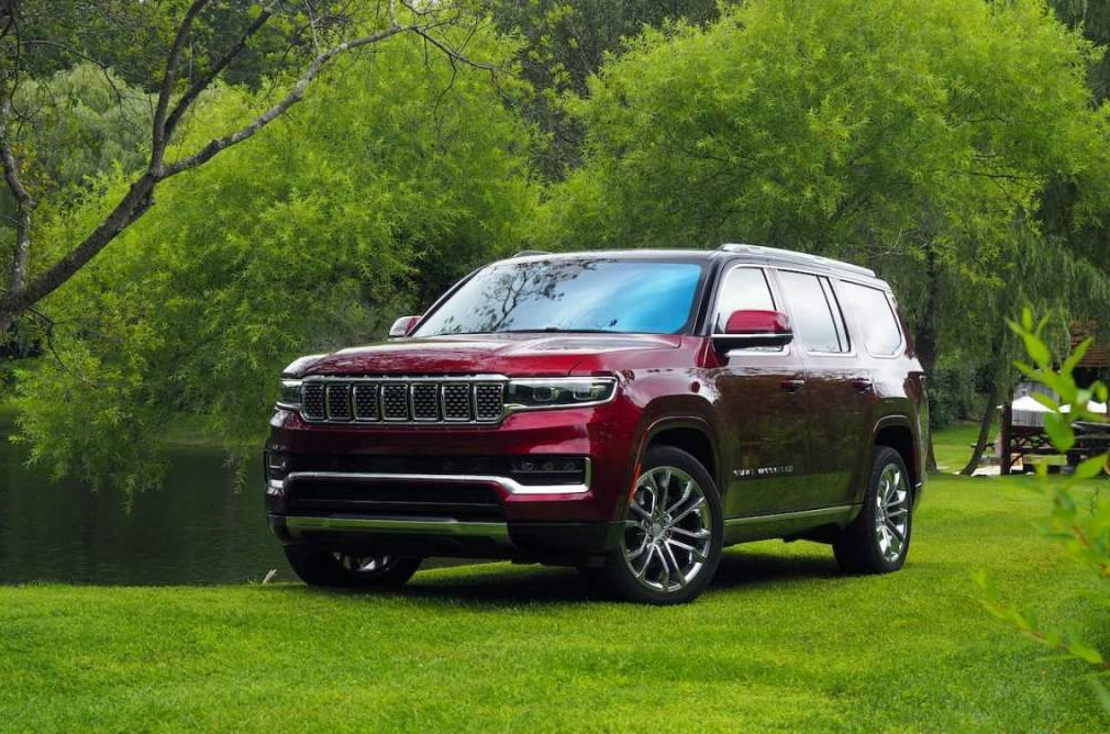 2022 Jeep Grand Wagoneer First Drive: Social Climber