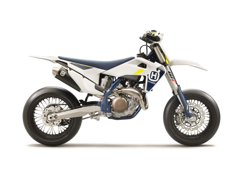 2022 Husqvarna FS 450 First Look: Fast Facts From the Supermoto Track