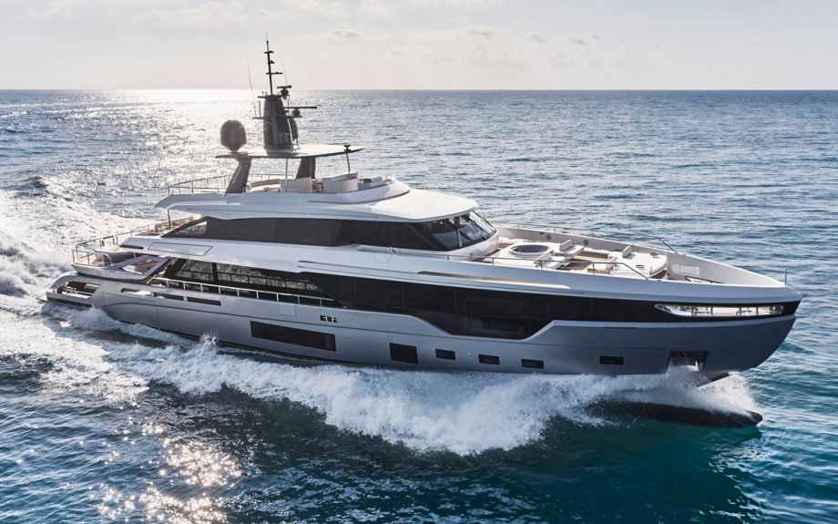 Azimut Grande Trideck