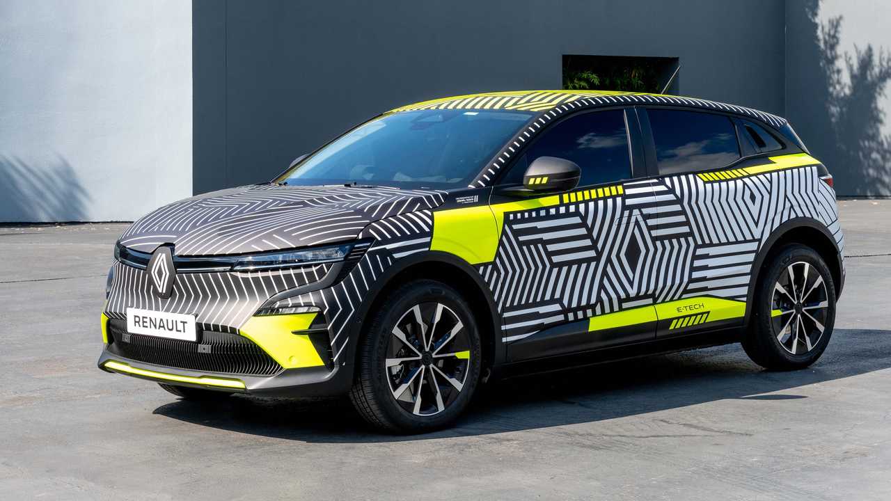 2022 Renault MeganE Electric Crossover Spied For The Last Time