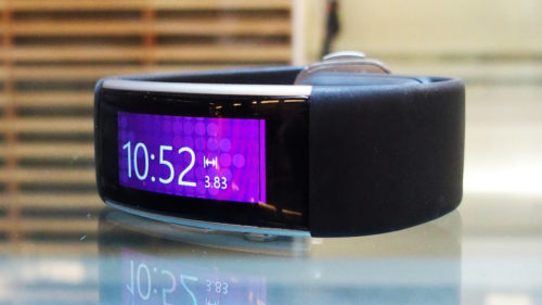 Microsoft should release a Surface Band 3 to take on the Apple Watch 7