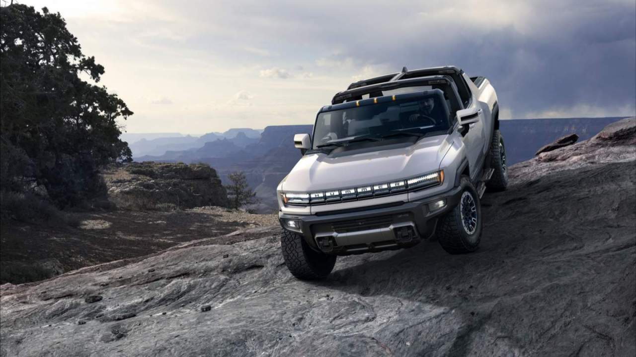 2022-GMC-HUMMER-EV