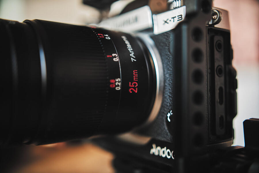 7Artisans 25mm f/0.95 APS-C Lens