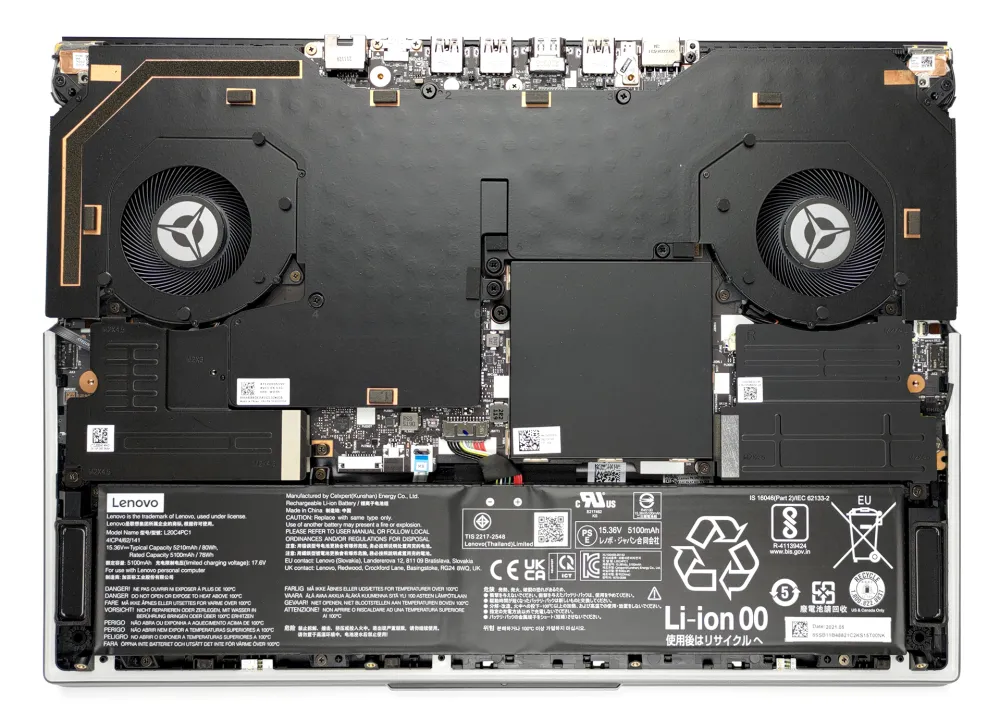 Inside Lenovo Legion 7 (16″, 2021)