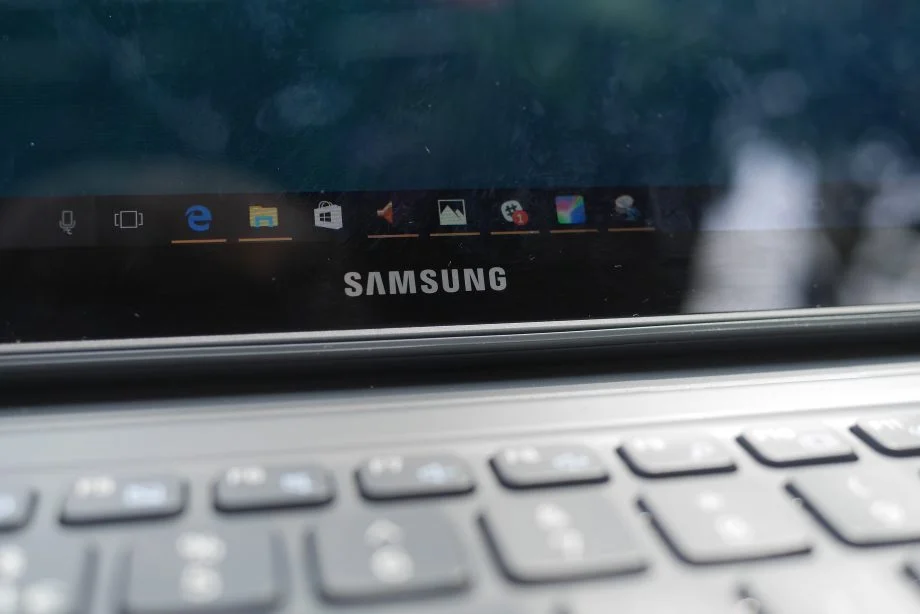 Samsung may be developing a large-screen Galaxy Book foldable