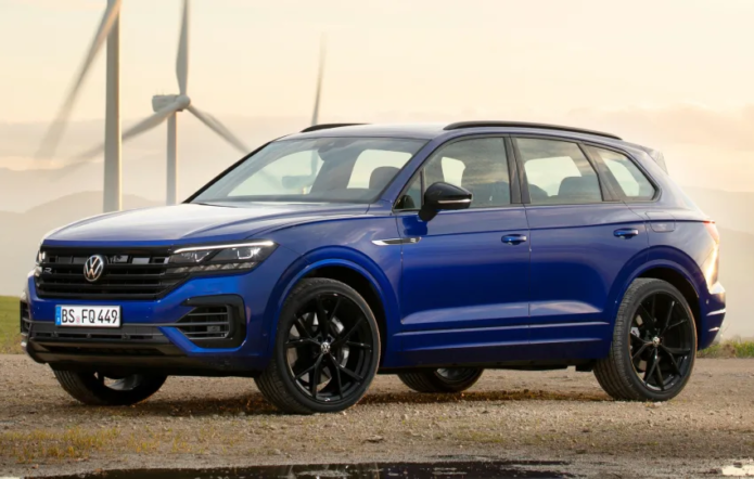 2022 Volkswagen Touareg R