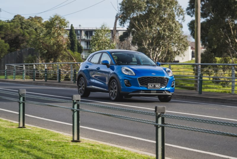 2021 Ford Puma V Kia Stonic GT-Line Comparison - GearOpen.com