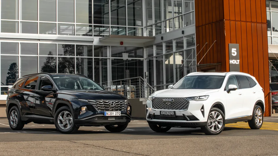 2021 Haval H6 Ultra 2WD v Hyundai Tucson (base) 2WD comparison
