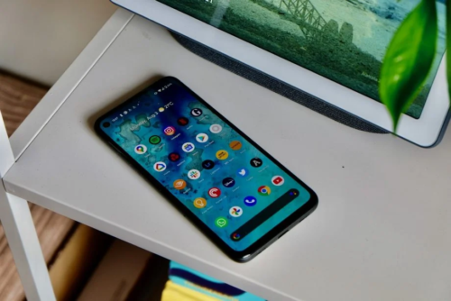 Google could be working on another Galaxy Fold-like foldable